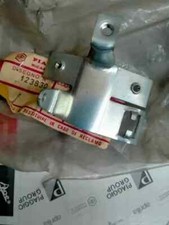 123830 Supporto Fanale