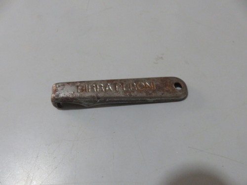 Vecchio apribottiglie