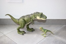 Jurassic World Tirannosauro Tyrannosaurus Rex verde baby t-rex Legacy Collection