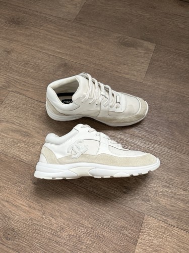 Chanel suede trainer - suede,