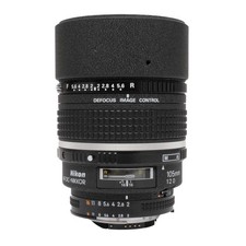 Nikon 105 mm f2 DC 210381