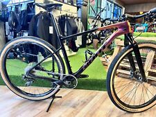 Bicicletta usata mountain bike marca GIANT in carbonio taglia L 