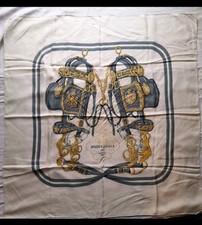 HERMÈS  foulard 100% Seta  en