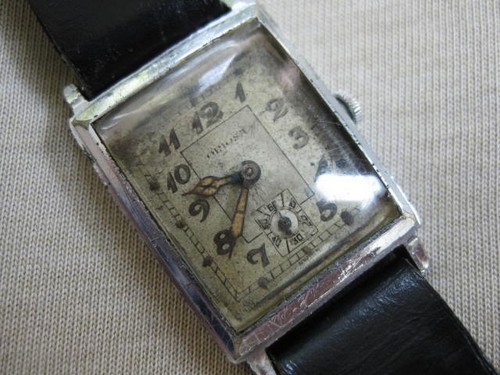Oriosa orologio trincea