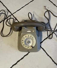 LEGGI...TELEFONO A ROTELLA