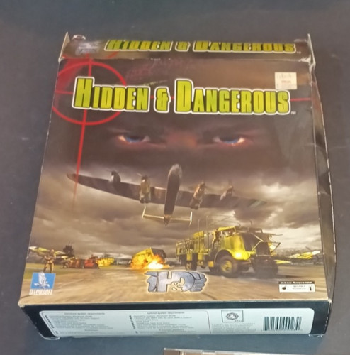 Hidden and dangerous manual - &,