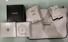 POCHETTE CHANEL CON CAMELIA IN