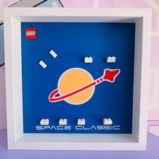 Cornice Vetrina Display Case