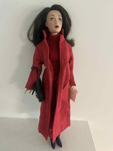 Madame alexander doll 2001 - alexander,