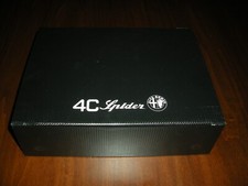 ALFA ROMEO " BOX LAUNCH EDITION PROPRIETARI " ALFA ROMEO 4C SPIDER "IN IT  GB
