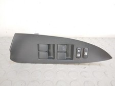 15475 Pulsantiera alzavetro ant sx Nissan Qashqai dal 2006 al 2014 I serie cod 7