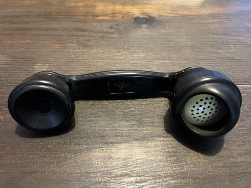 Antico telefono portatile