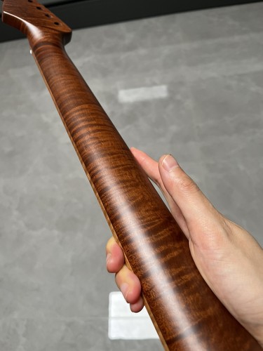 Nuovo manico chitarra