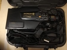 DUE telecamera  hitachi 3300E  VHS complete con accessori