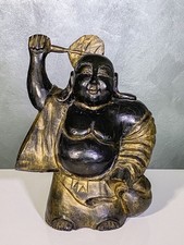 Scultura antica in legno Buddha felice con ventaglio