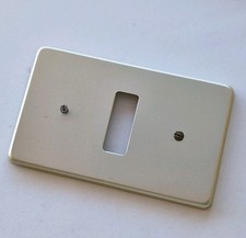 Vimar 7000 placca alluminio 1 posto foro modulo grigia