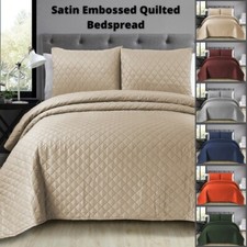 Set copriletto trapunta raso