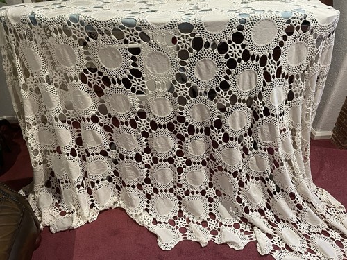 Stunning vintage crochet - stunning,
