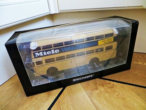 Minichamps bussing d2u - 'bussing,