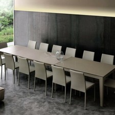 TAVOLO IN CRISTALLO ALLUNGABILE FINO A CM.380 /BASE IN METALLO IN 2 COLORI LS623