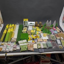 Lotto di elementi per diorama