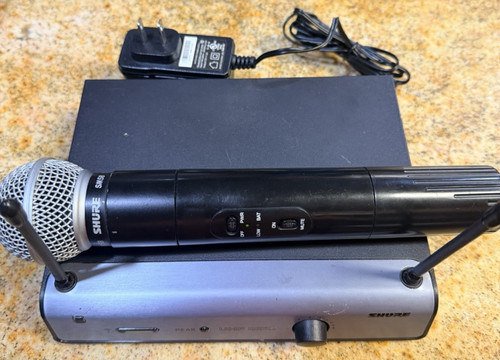 Sistema microfonico wireless