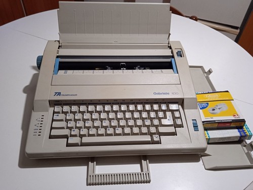 Macchina scrivere elettrica - macchina,