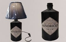 Lampada da tavolo bottiglia Gin Hendrick's con paralume
