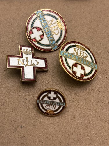 Distintivo croce rossa - distintivo,