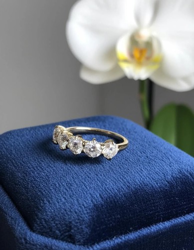 Splendido anello fascia - a,