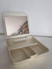 Makio Hasuike Portatrucchi