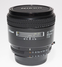 Nikon AF Nikkor 85mm F1.8