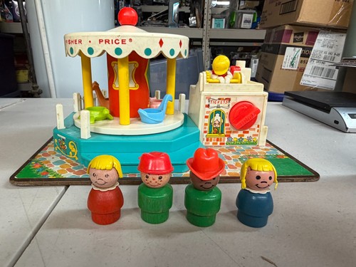 Fisher price little people - e2,