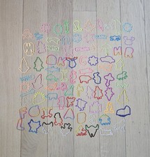 Lotto 84 braccialetti elastici