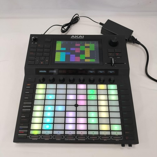 Akai professional force - professional,