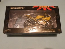 MINICHAMPS YAMAHA YZR-M1 2005 VALENCIA VALENTINO ROSSI NUOVO/NEW BOX