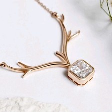 Ciondolo solitario diamante