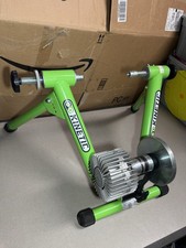Kurt Kinetic Macchina da Strada Resistenza Fluida Ciclismo Bici Trainer Verde T-699C
