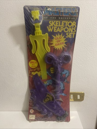 Skeletor weapons set - weapons,