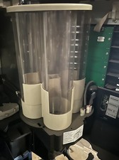 Distributore automatico tazze