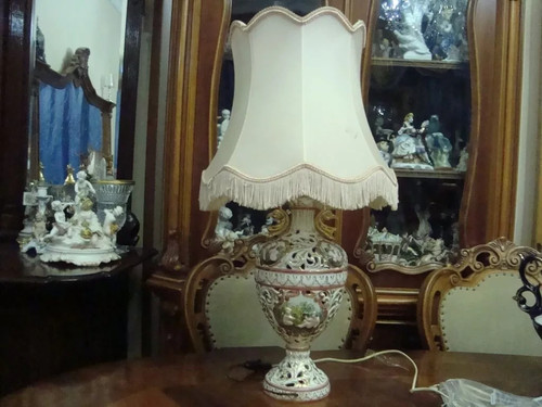 Chic rare antique - table, lamp