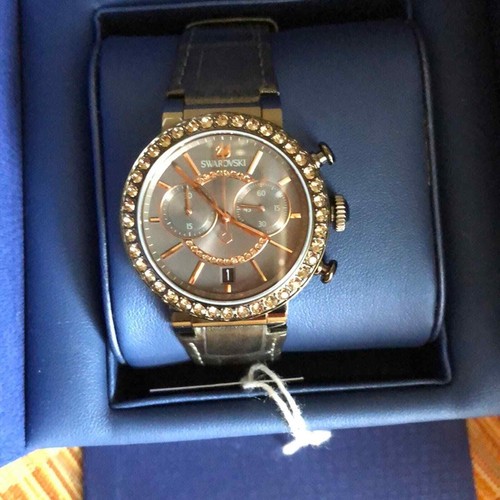 Nuovo con etichette - , orologio