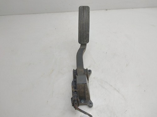 2055009002 pedale acceleratore