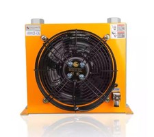 Radiatore ad olio idraulico