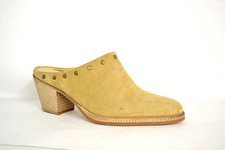WOMENS STUDDED GENUINE LEATHER