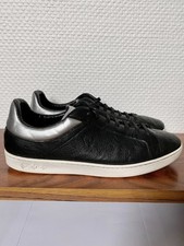 9 sneakers Louis Vuitton