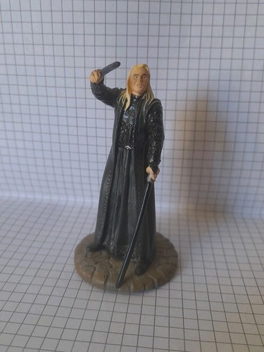 Miniatura action figure - miniatura,