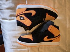 Nike Air Jordan 1 Mid SE