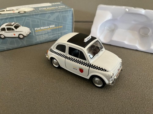 Voiture miniature fiat nuova - voiture,