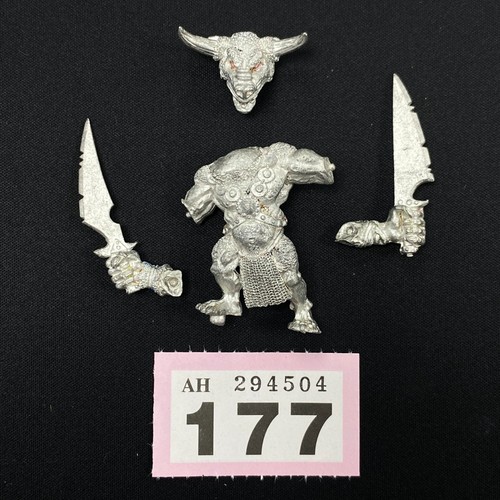 Minotauro signore doombull - minotauro,